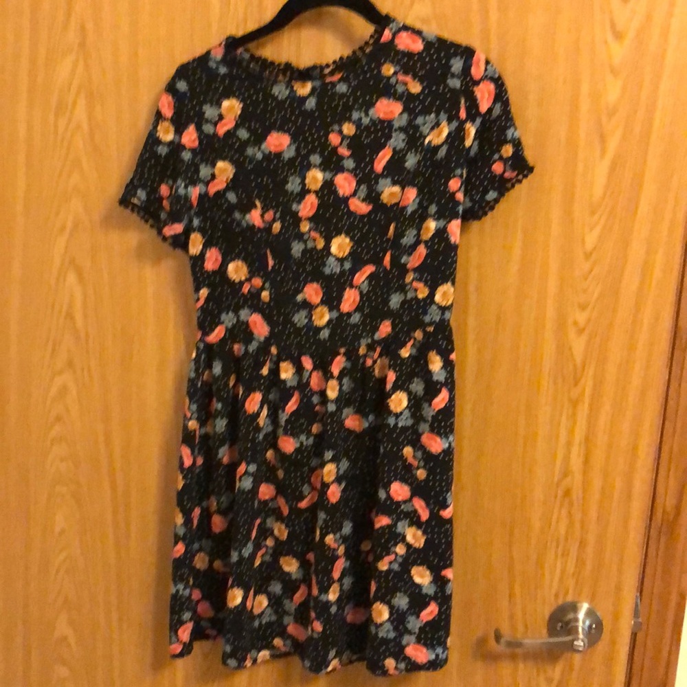Short black floral dress